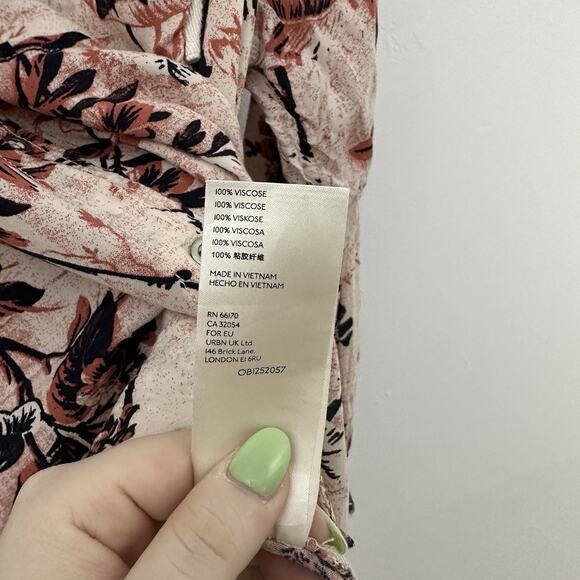 Free People Womens M We The Free Button Up Its A Vibe Tunic Oversized Floral - Picture 4 of 5